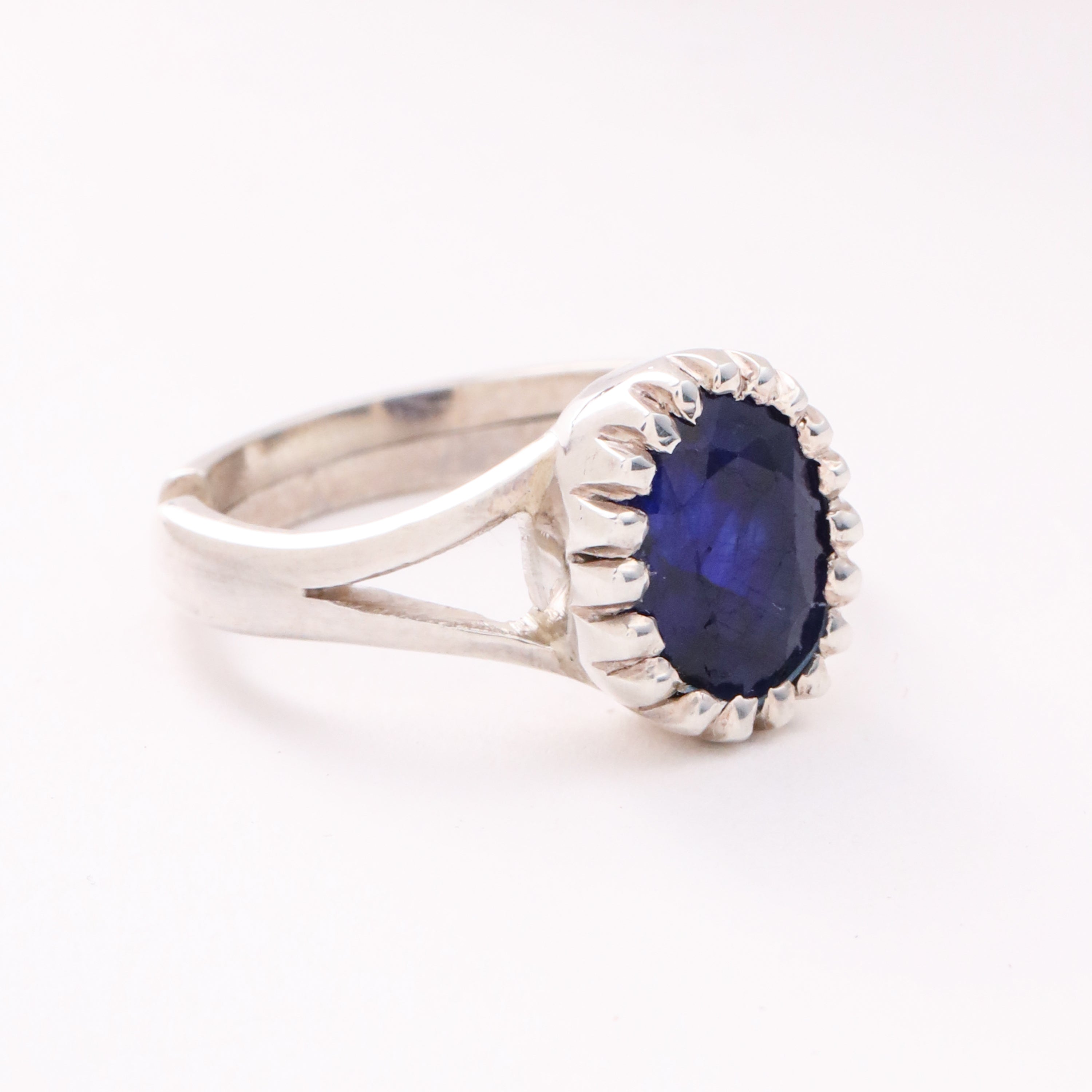 Blue Sapphire (Neelam) ring in Silver